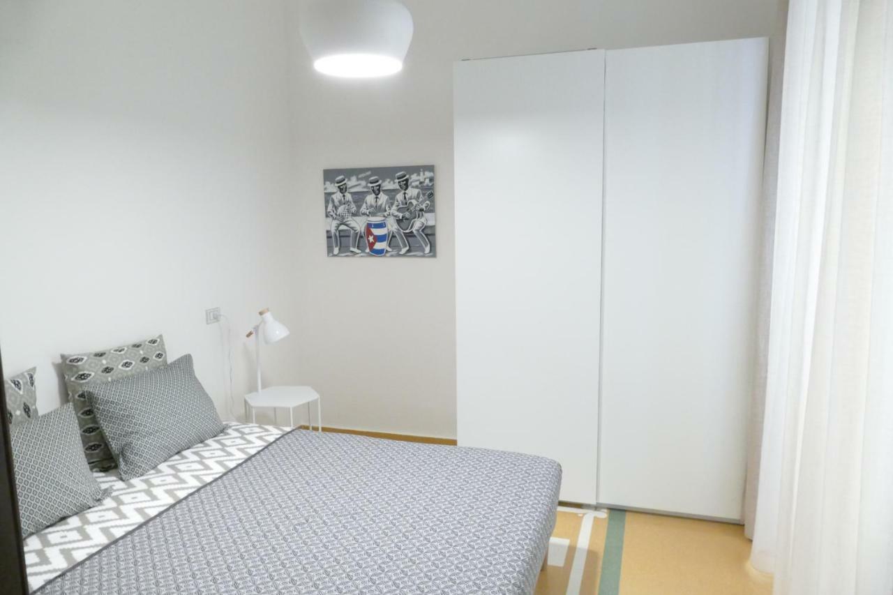 Luxury Manfredi Apartment Салерно Екстериор снимка