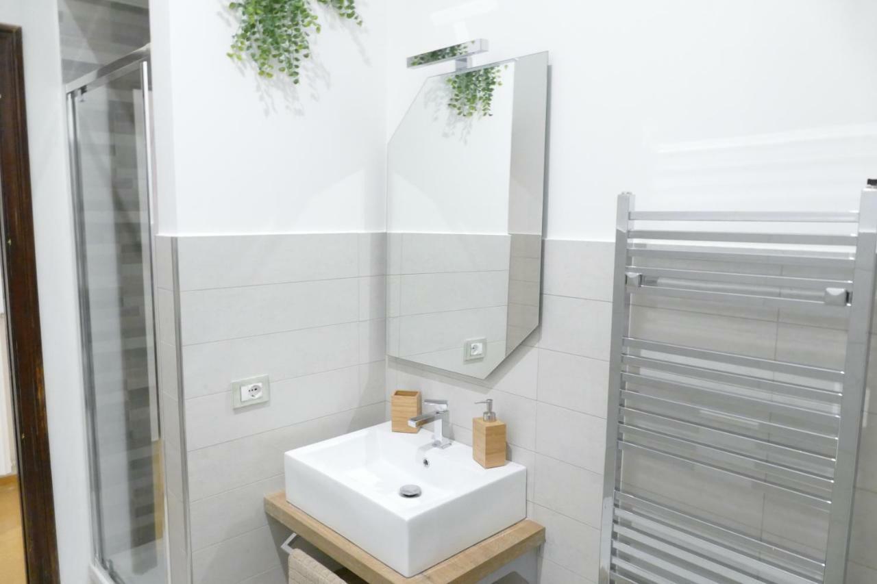 Luxury Manfredi Apartment Салерно Екстериор снимка